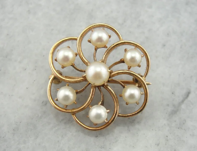 Brooch For Retro Jewelry Box-Vintage Pearl Brooch with Floral Design