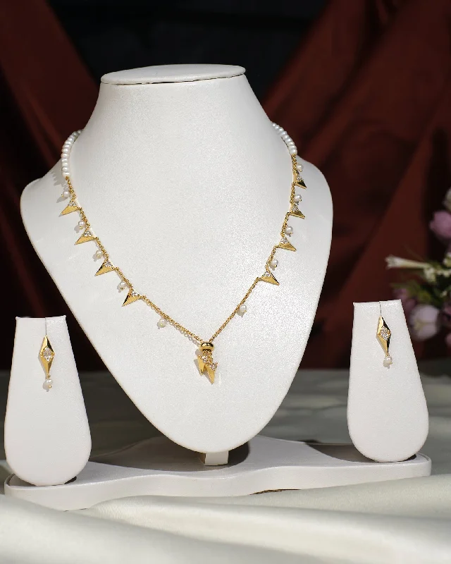 Elegant Gold Necklace for Formal Events-Cute Necklace Set