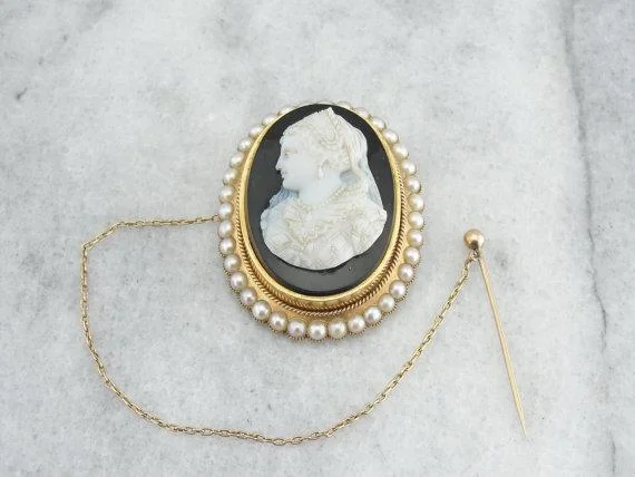 Brooch For Classic Formal Attire-Antique Victorian Onyx Cameo Brooch Pendant