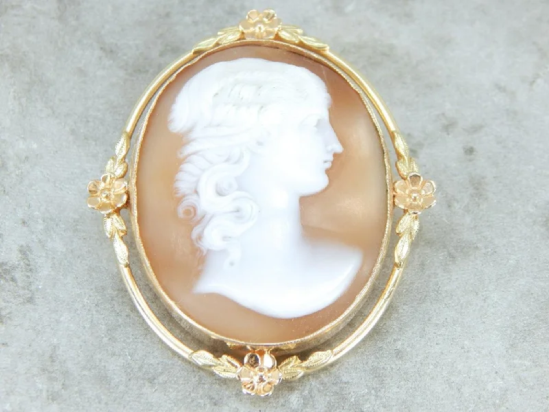 Crystal Brooch With Natural Stones-Cameo Brooch or Pendant in Yellow Gold with Floral Details