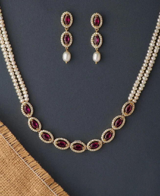 Classic Crystal Necklace for Elegant Look-Delightful Real Pearl Necklace Set