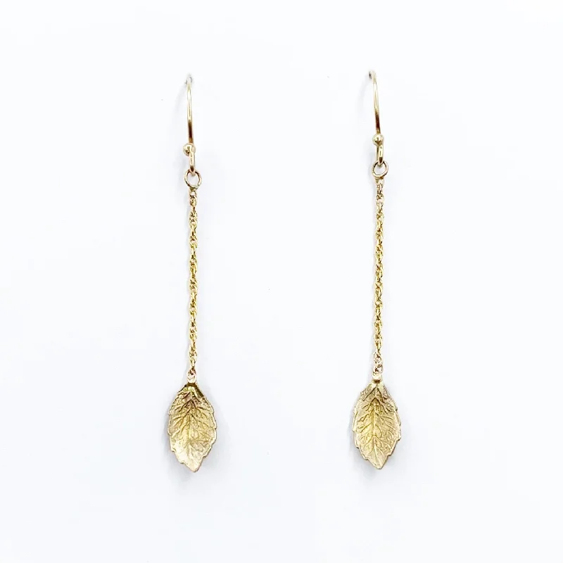 Classic Pearl Earrings for Bridesmaids-Delicate Golden Leaves Earrings