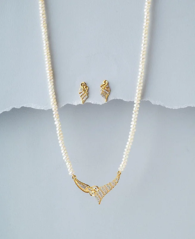 Vintage Gold Necklace for Special Occasions-Elegant Pearl Necklace Set