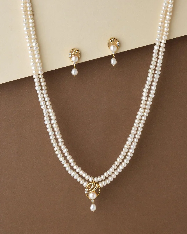 Designer Gold Necklace for Bridesmaids-Elegant Pearl Necklace Set