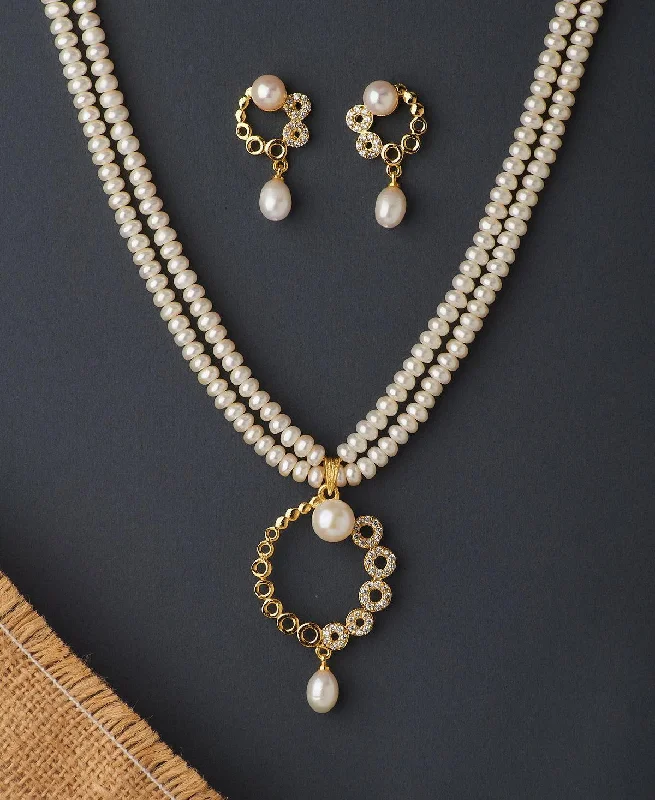 Elegant Gold Necklace for Weddings-Delightful Real Pearl Necklace Set